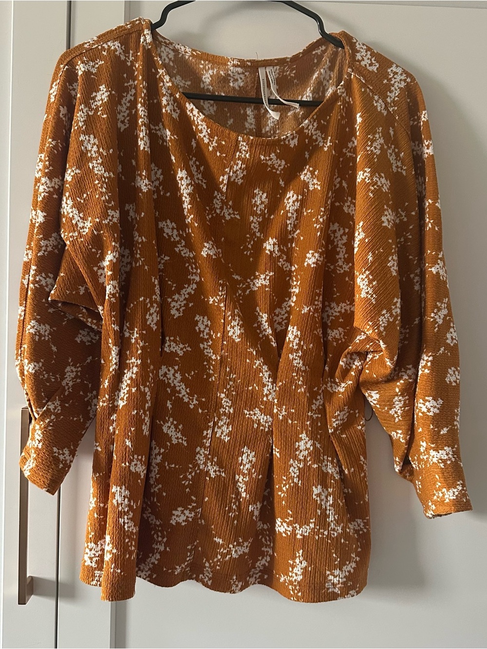 Anthropologie Rust and White Textured Knit Top